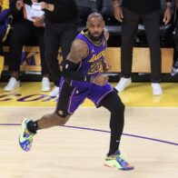 LeBron James will make history by becoming the only player with 23 seasons in the NBA | De Último Minuto English