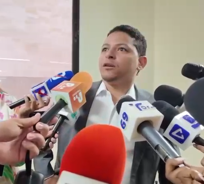 Congressman Luis Báez denounces threats against him by the Dicrim director in Baní to Faride Raful | De Último Minuto English