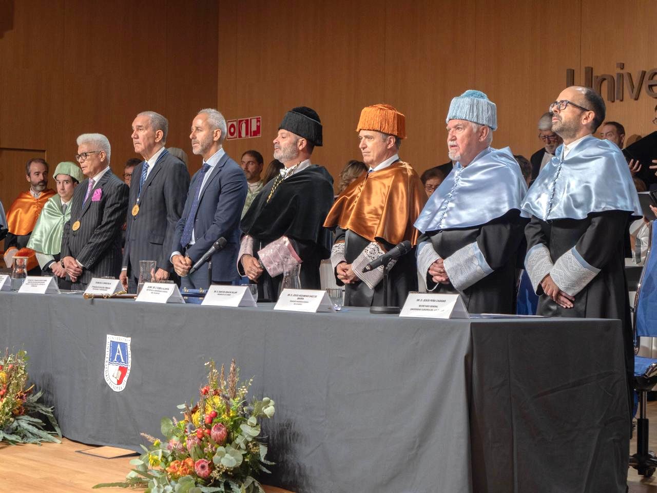 Minister of Education doctor Franklin García Fermín, receives Medal of Merit from the European University of the Atlantic, in Spain | De Último Minuto English
