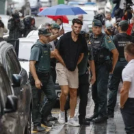 Footballer Rafa Mir is being processed for a sexual assault offense and a bail of 12,500 euros has been imposed on him | De Último Minuto English