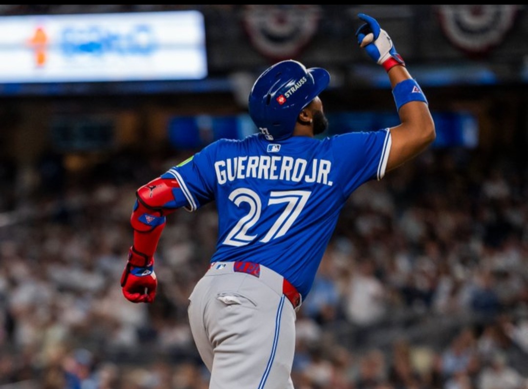 Toronto eliminates the Yankees and advances to the American League Championship Series | De Último Minuto English
