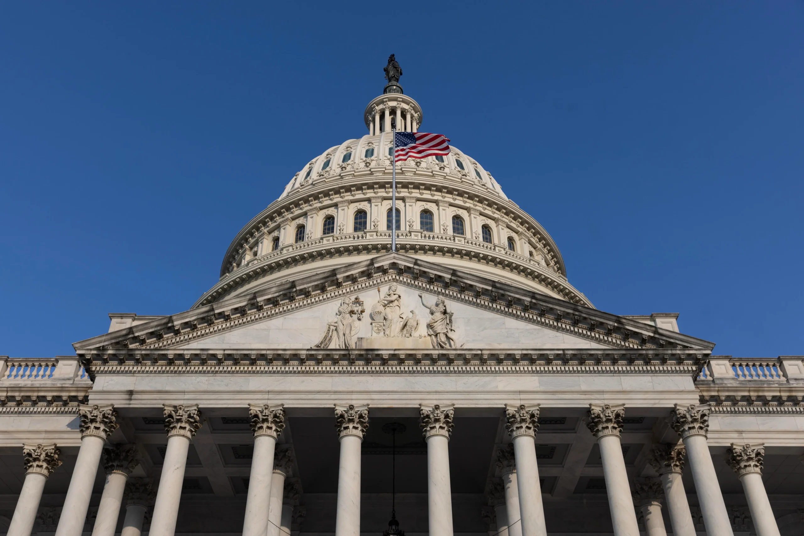 U.S. Senate Fails in Eighth Attempt to Agree on End to Government Shutdown | De Último Minuto English