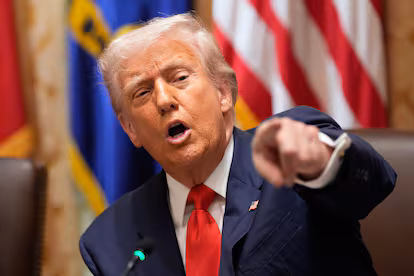 Trump authorizes covert CIA operations to overthrow Maduro | De Último Minuto English