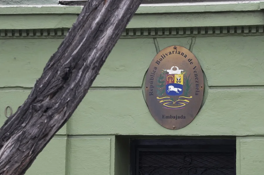 Venezuela announces closure of embassies in Norway and Australia and opens new offices in Africa | De Último Minuto English