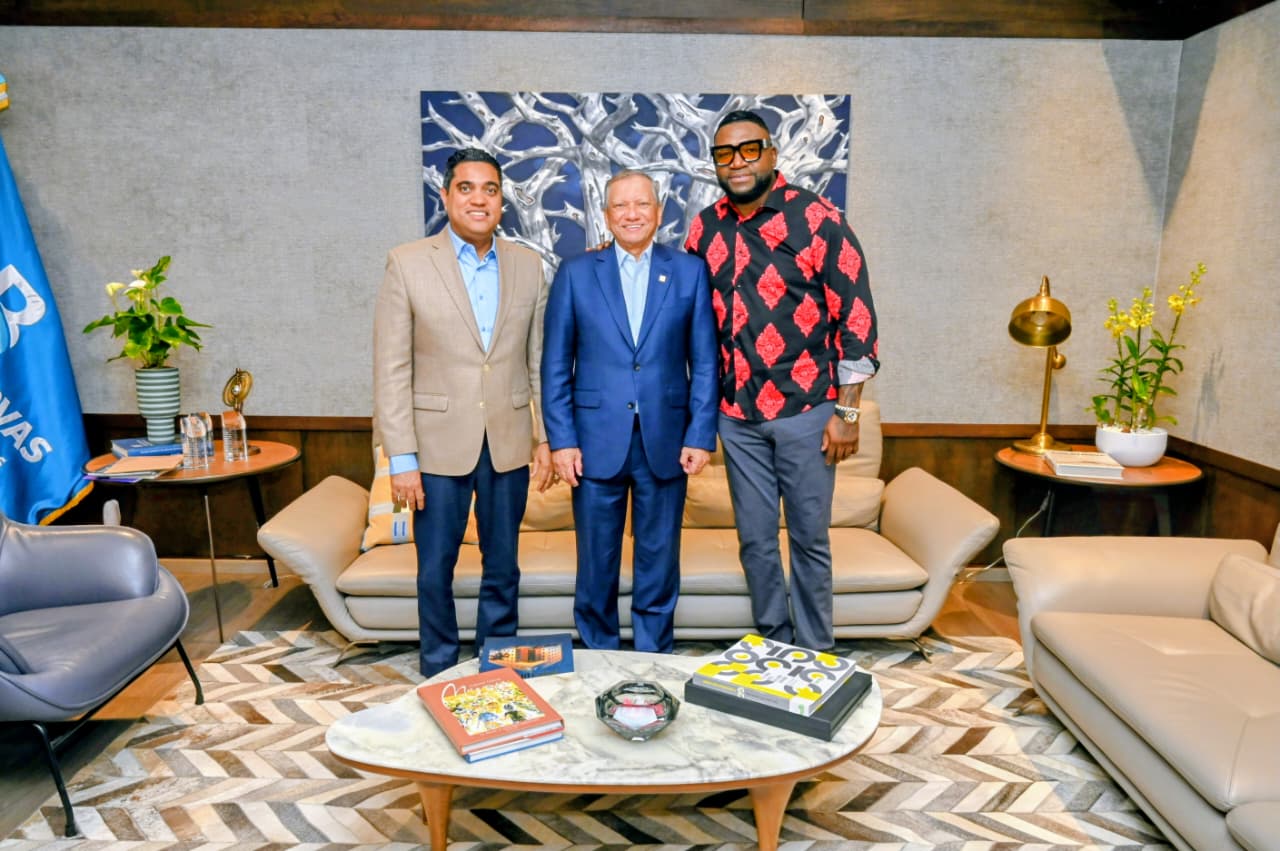 Leonardo Aguilera meets with David Ortiz and Kelvin Cruz; Banreservas reaffirms its commitment to Dominican sports | De Último Minuto English