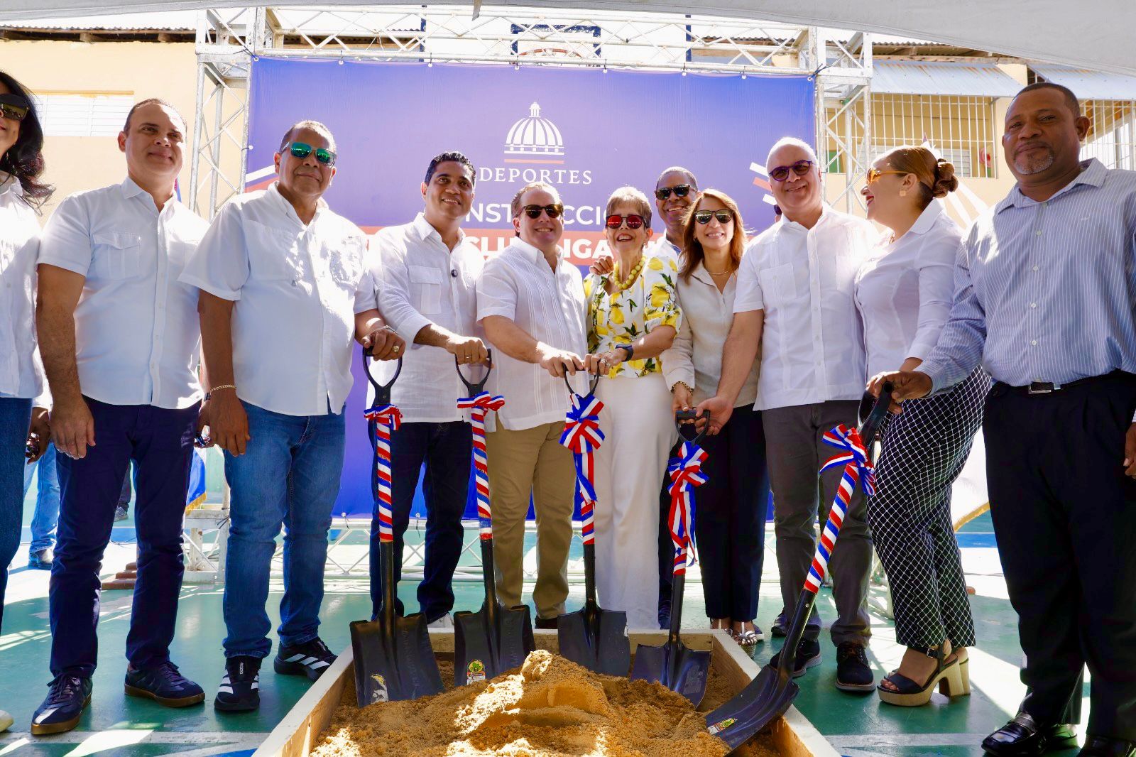 Authorities begin construction of the Miramar Club | De Último Minuto English