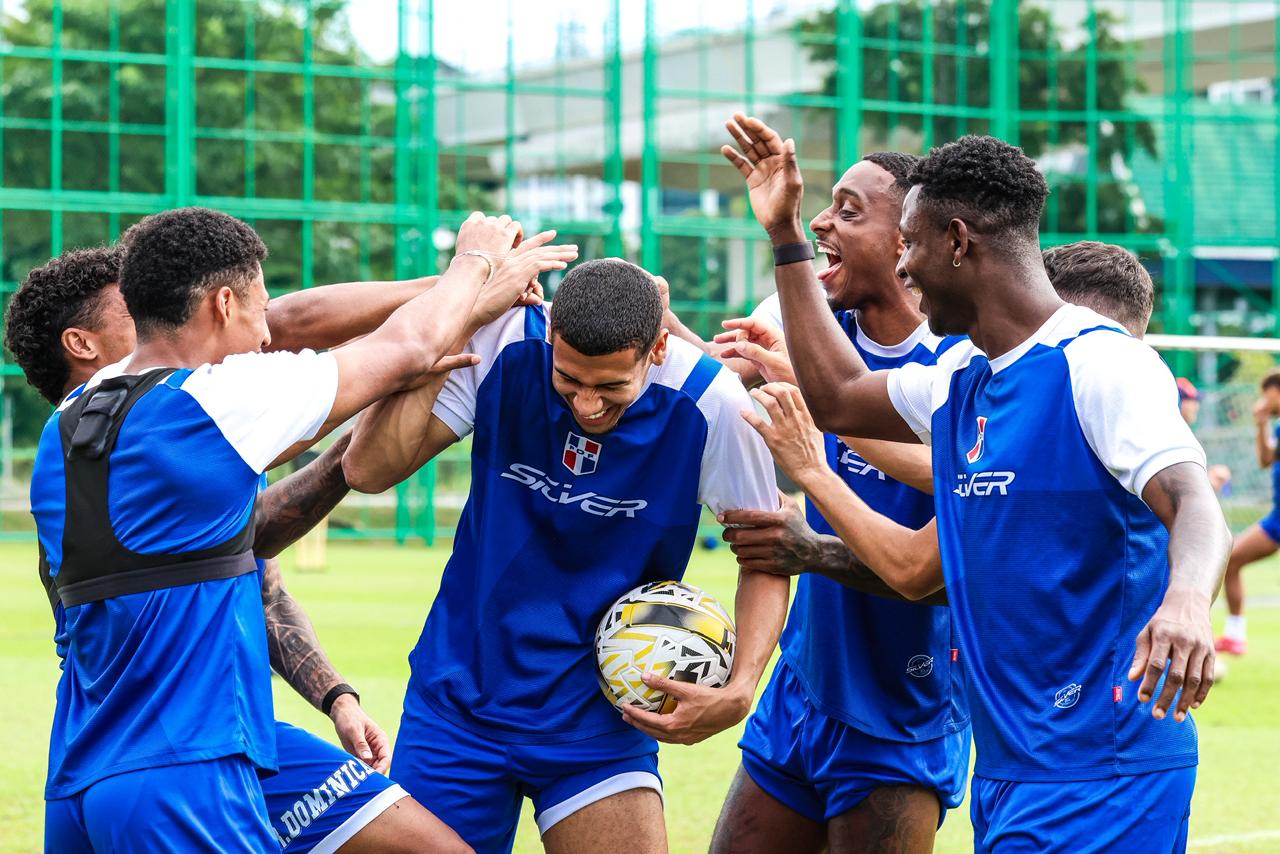 Dominican Republic National Football Team continues its training in Malaysia | De Último Minuto English