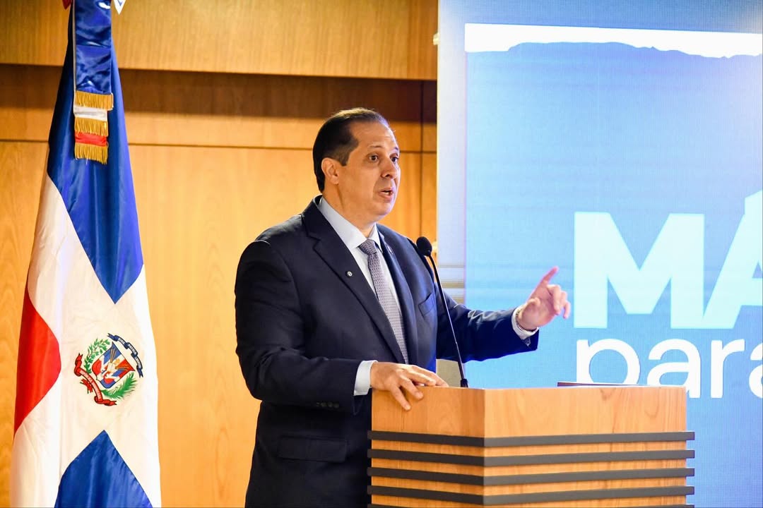 Ministry of Health presents achievements in five years of management: more hospitals, prevention and access to medicines | De Último Minuto English