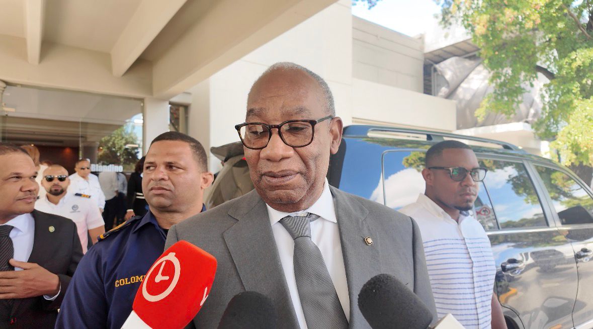 UASD Rector regrets security officer's death and announces implementation of new security plan | De Último Minuto English