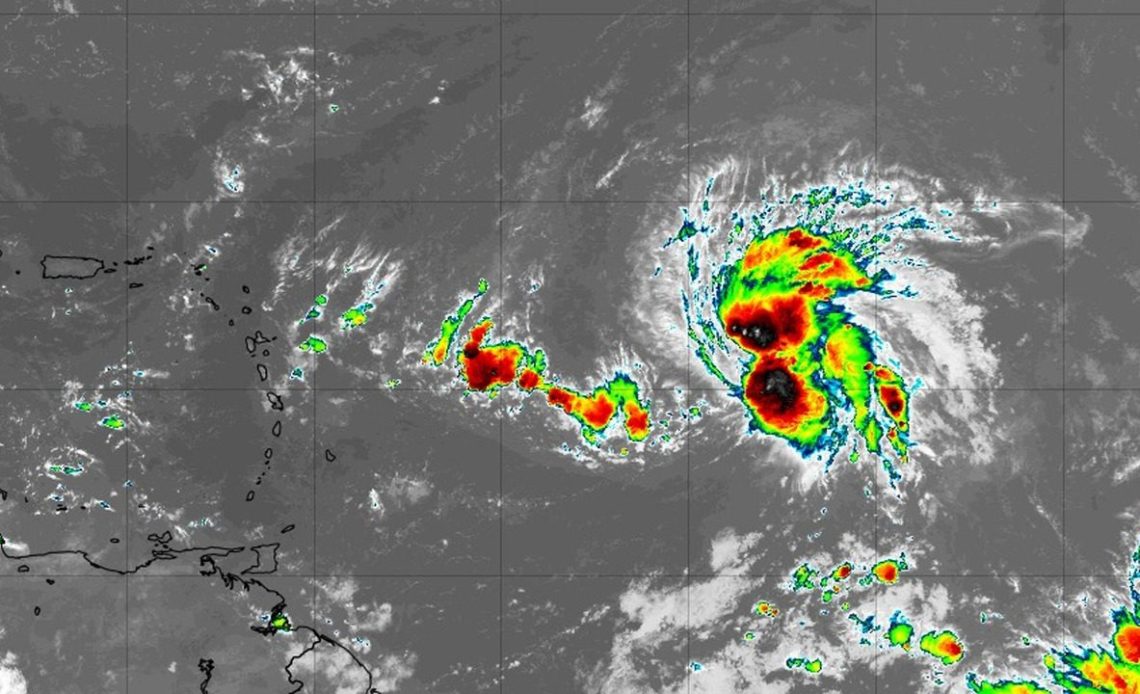 Weather alerts continue for 12 provinces due to showers | De Último Minuto English
