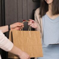 Restaurants in provinces on red alert will only be able to operate by delivery | De Último Minuto English