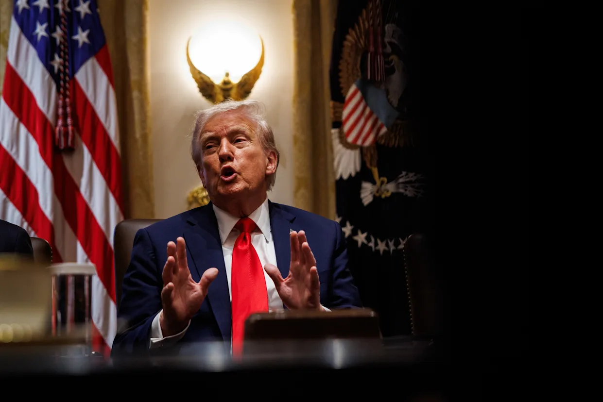 Trump says he maintains "an excellent relationship" with China despite trade tensions | De Último Minuto English