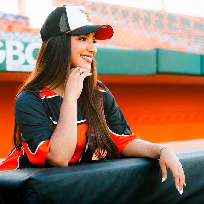 Davianny Castro named godmother of the Toros 2025-26 | De Último Minuto English
