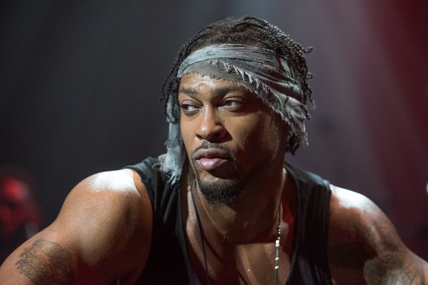 Singer-songwriter D'Angelo dies after losing battle with cancer | De Último Minuto English