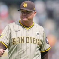 Mike Shildt announces his retirement as manager of the San Diego Padres | De Último Minuto English