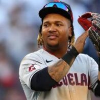 Six Dominicans among the finalists for the 2025 Gold Glove Award | De Último Minuto English