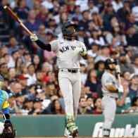 Yankees force Game 3 after an epic run by Jazz Chisholm Jr. | De Último Minuto English