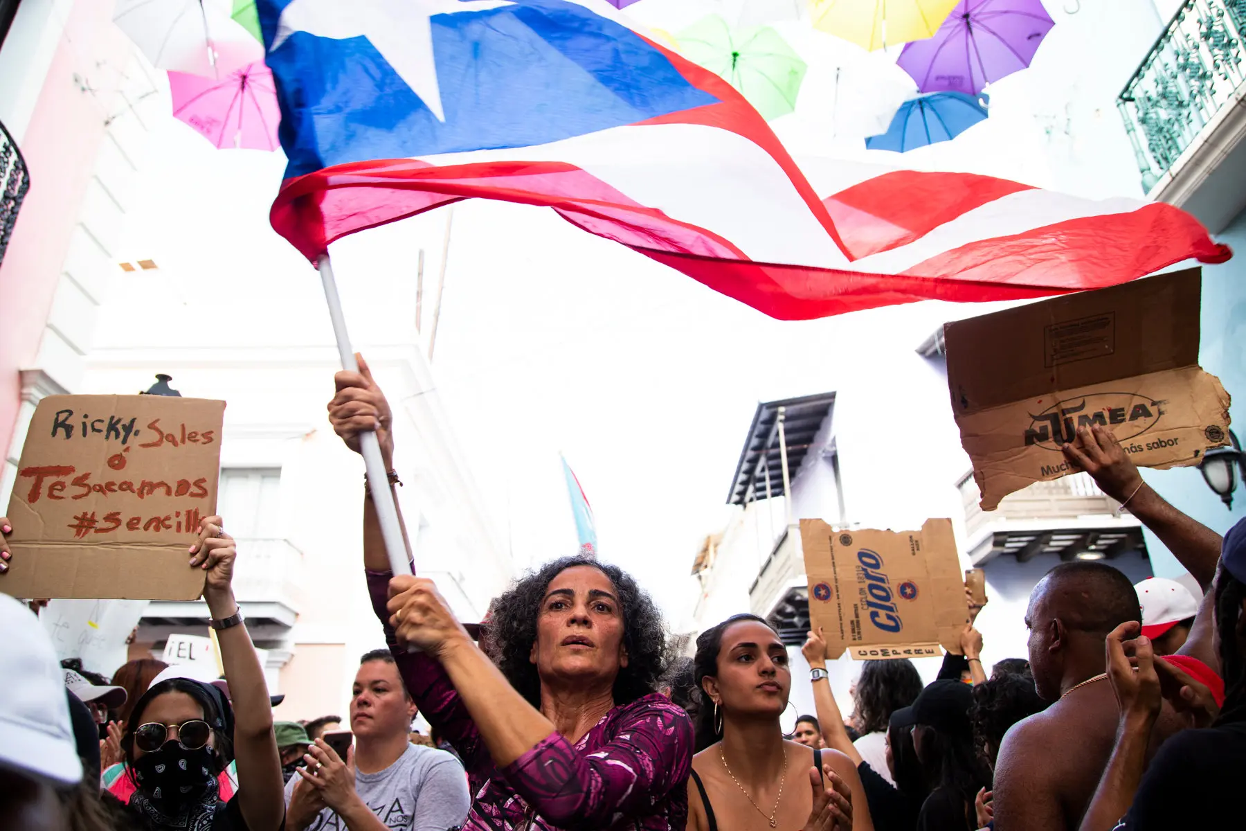 Puerto Rico joins protests against Trump's authoritarian policies | De Último Minuto English