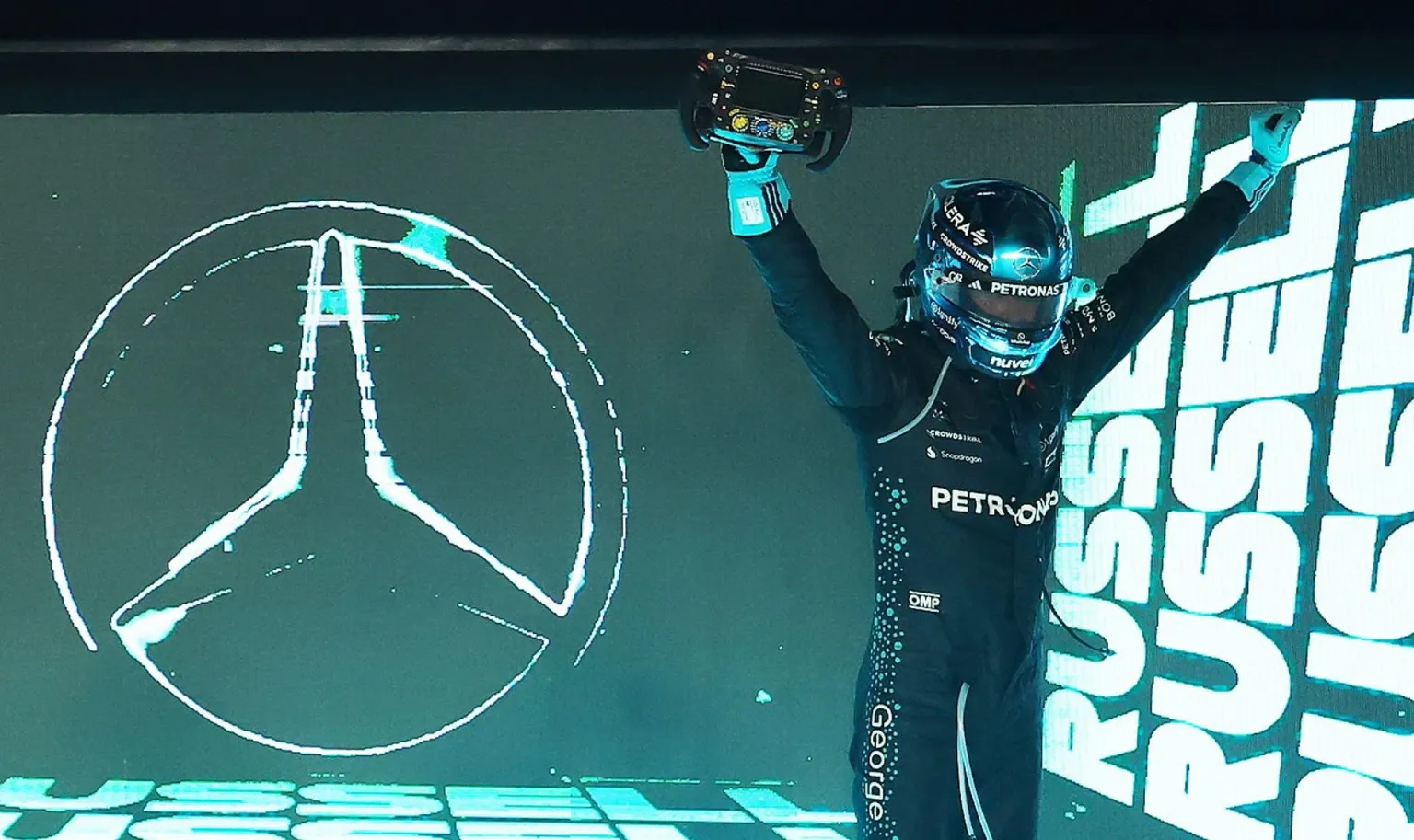 Russell wins in Singapore, where Alonso was eighth and Sainz, tenth | De Último Minuto English