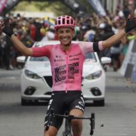 Colombian Esteban Chaves, runner-up of the 2016 Giro, announces his retirement from professional cycling | De Último Minuto English