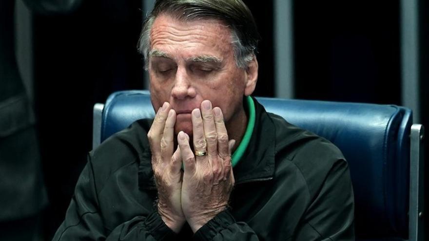 Bolsonaro will serve his 27-year prison sentence in a twelve-square-meter room | De Último Minuto English