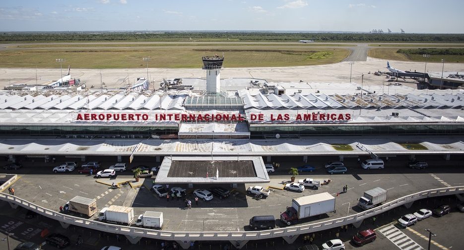Abinader assures that Aerodom is "in the process" of paying the fine for the blackout at AILA | De Último Minuto English