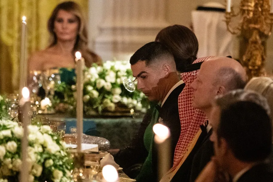 Cristiano Ronaldo dines with Trump at the White House as part of the Saudi Arabian delegation | De Último Minuto English