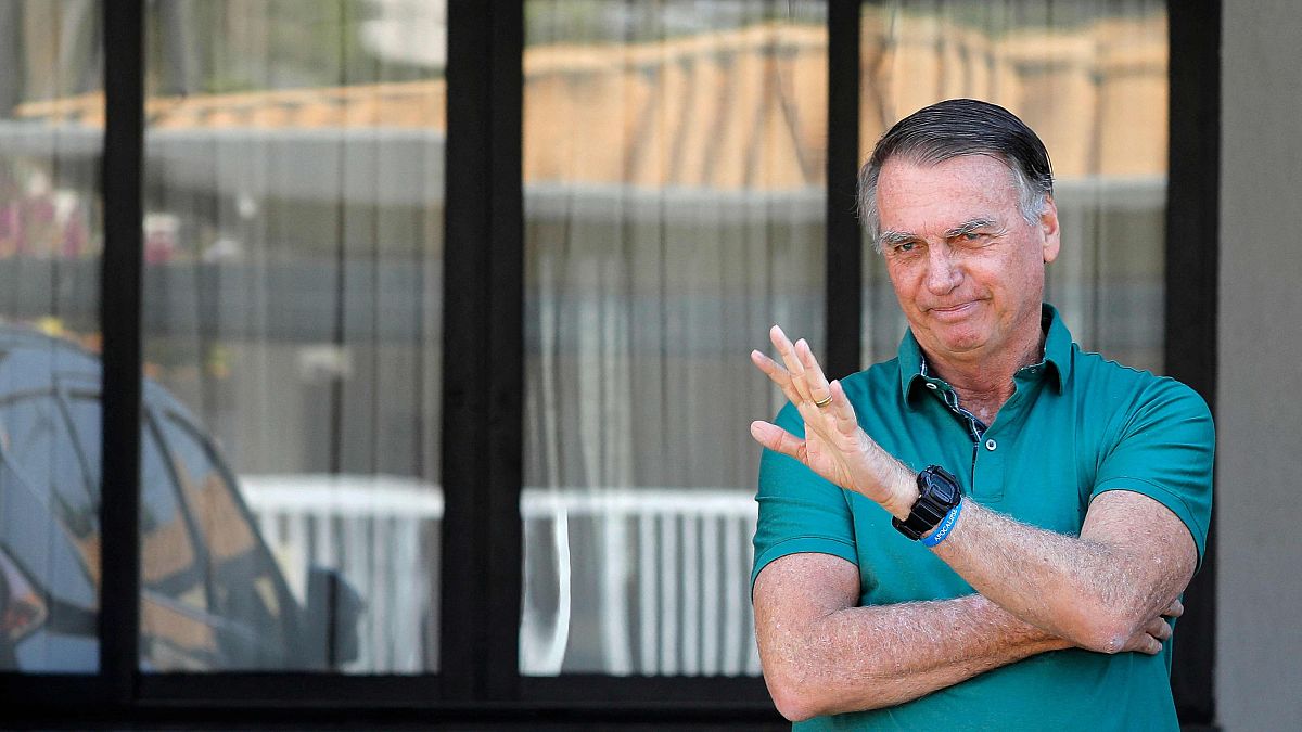 Bolsonaro files an appeal to overturn his conviction after the court's final ruling | De Último Minuto English