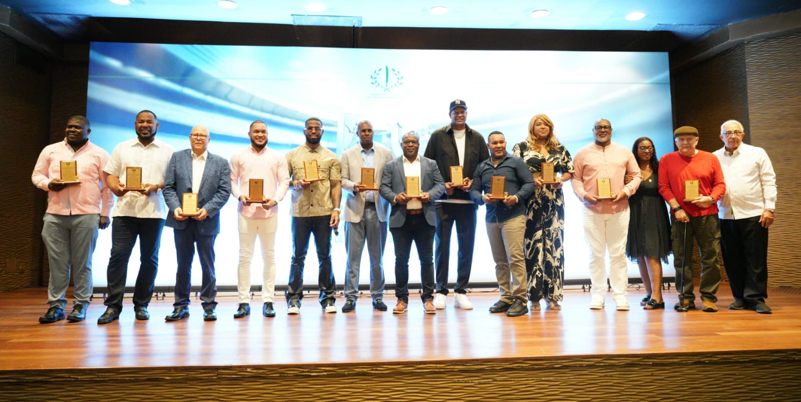 Dominican Olympic Committee recognizes 2025 class of immortals of Sport | De Último Minuto English