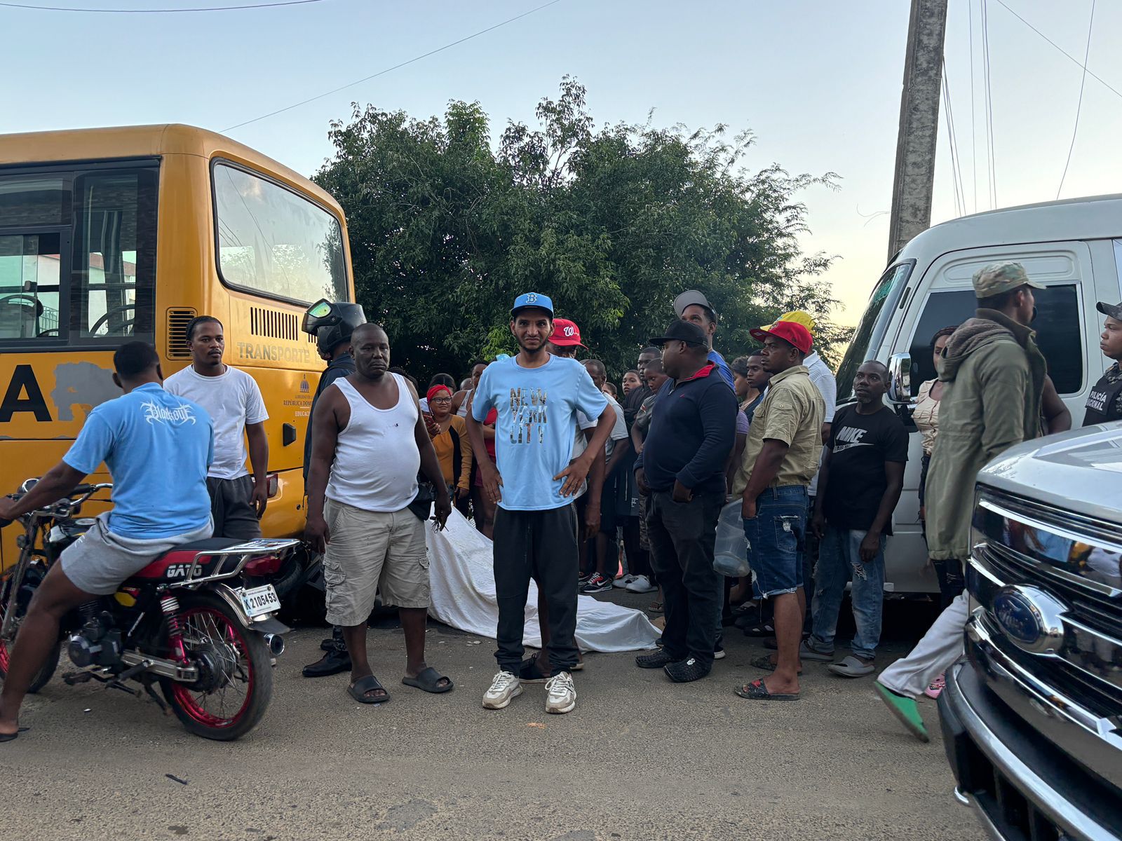 Mother dies after being hit by a minibus in Los Botados, Yamasá | De Último Minuto English