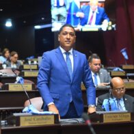 Representative Francisco Villegas submits bill for mandatory affiliation of public servants to SENASA | De Último Minuto English