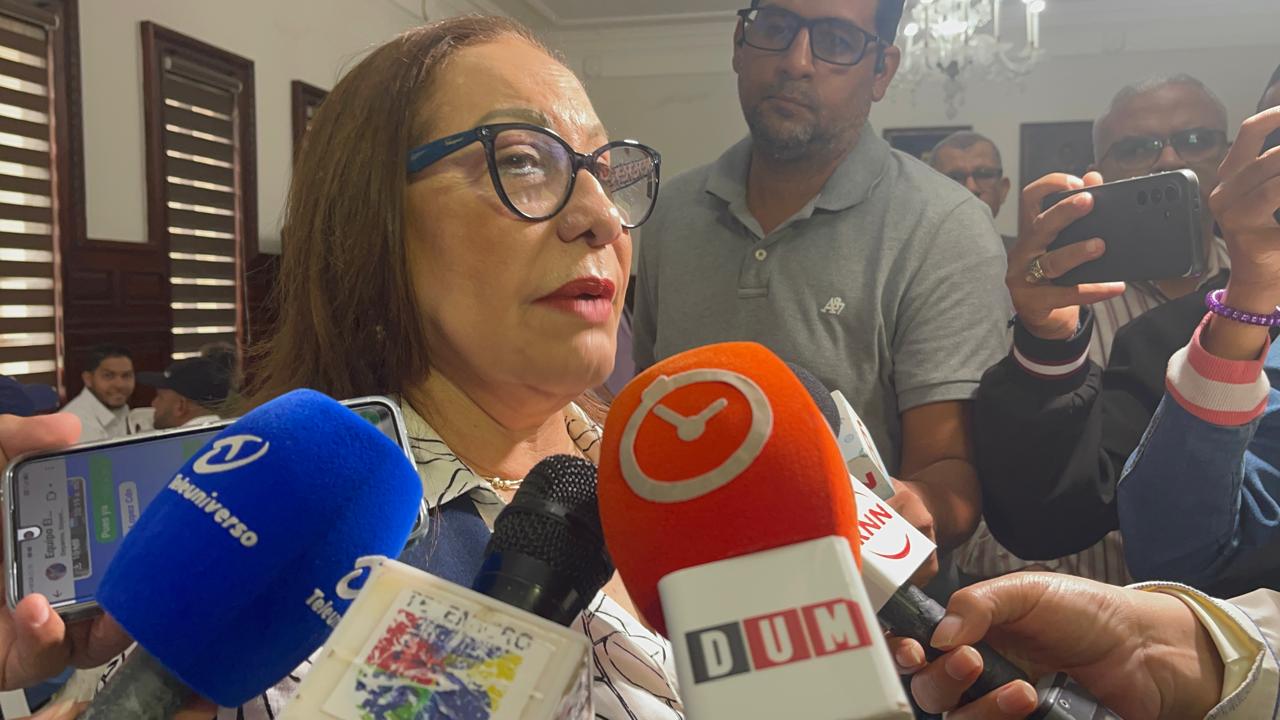 Governor Rosa Santos highlights progress on Del Sol Street and confirms President Abinader's visit to Santiago | De Último Minuto English