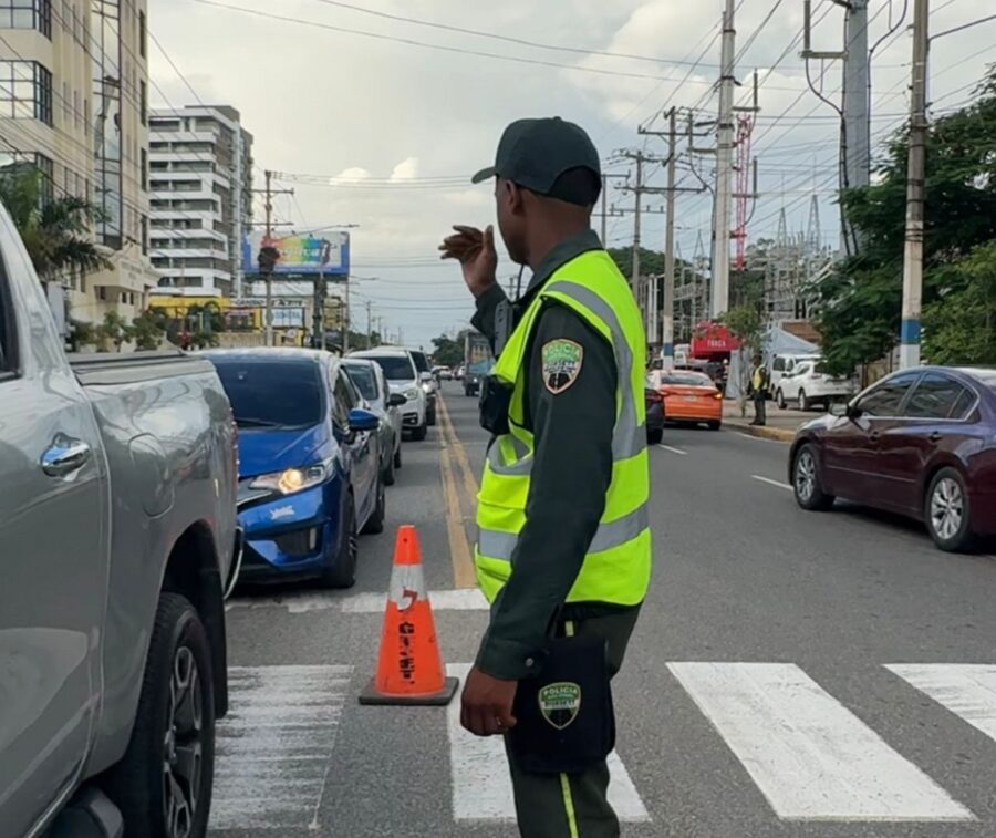 Transportation authorities continue this Saturday with alternate routes due to Bad Bunny's show | De Último Minuto English