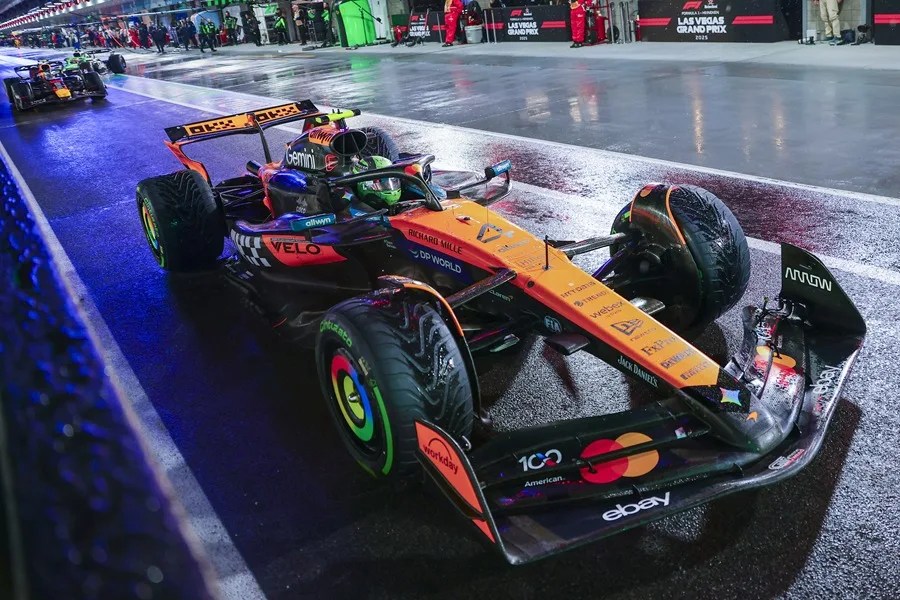Norris masters in the rain and conquers the ‘pole’ of the Las Vegas Grand Prix; Sainz will start third | De Último Minuto English