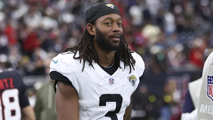Jakobi Meyers extends his contract with the Jaguars for three years and $60 million | De Último Minuto English