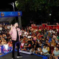 Thousands of people have danced, with the Mega Christmas Party | De Último Minuto English