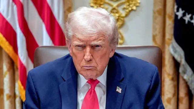 Trump calls Somalis "trash" before launching operation against migrants from the African nation in Minneapolis | De Último Minuto English