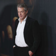 Hugh Grant considers Netflix's purchase of Warner a bad thing for cinema | De Último Minuto English