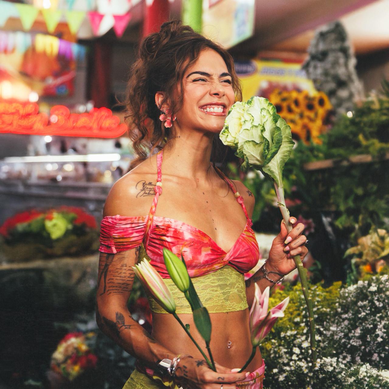Greeicy closes the year with 'Curándote', an invitation to heal through dance | De Último Minuto English
