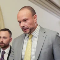 FBI Deputy Director Dan Bongino will leave his post in January 2026 | De Último Minuto English