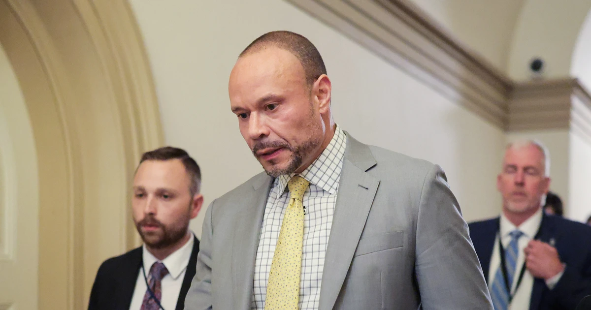 FBI Deputy Director Dan Bongino will leave his post in January 2026 | De Último Minuto English
