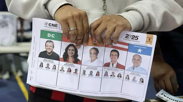 Honduras electoral council attributes the drop in the vote count to technical problems | De Último Minuto English