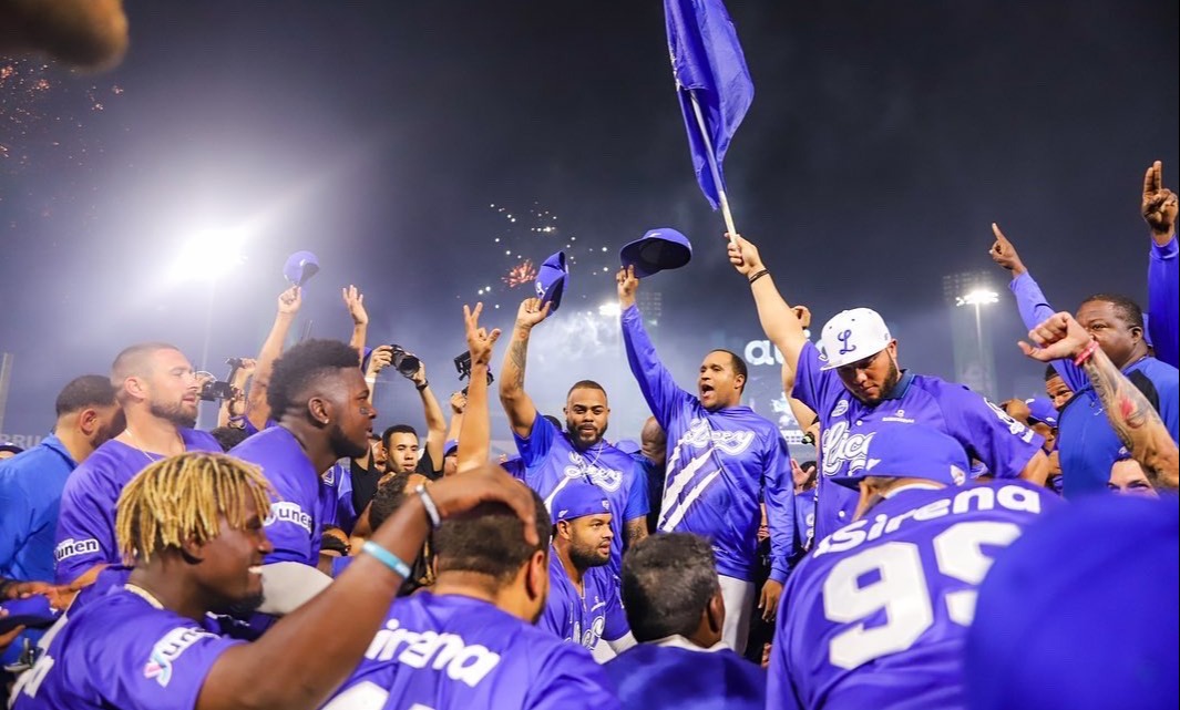Tigres del Licey issues warning about respecting its players' contracts | De Último Minuto English