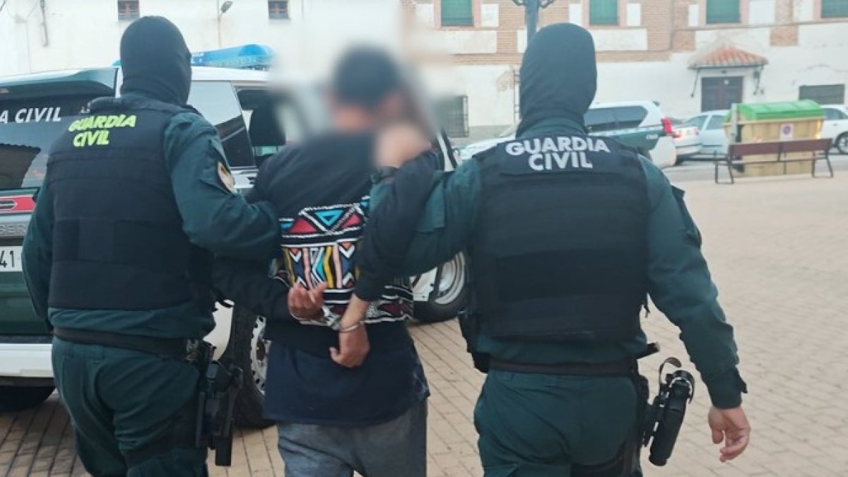 Three members of the Trinitarios are arrested for attempting to kill a young man in Madrid | De Último Minuto English