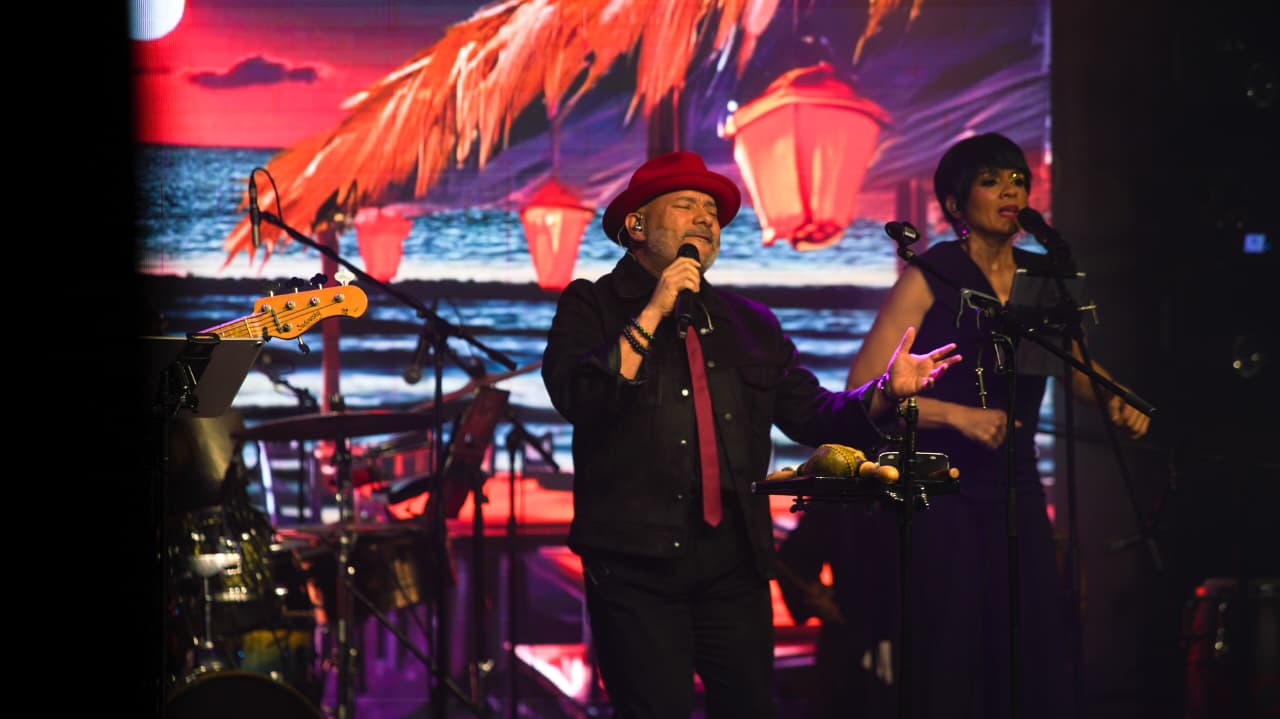 Pavel Núñez and his BipolarBand provided an unforgettable night at Hard Rock Café | De Último Minuto English