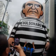 Thousands of Brazilians protest against the project that seeks to reduce Bolsonaro's sentence | De Último Minuto English