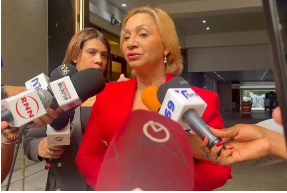 Congressmen value US ambassador's show of respect for DR's migration policy | De Último Minuto English