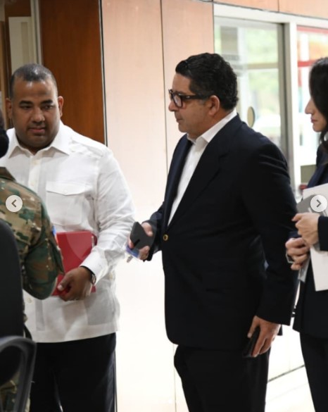 Seven other people, including businessman Eduardo Read, go to the PGR for the Senasa case | De Último Minuto English