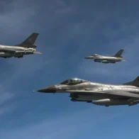 An F-16 intercepts a plane near Trump's residence in Florida | De Último Minuto English
