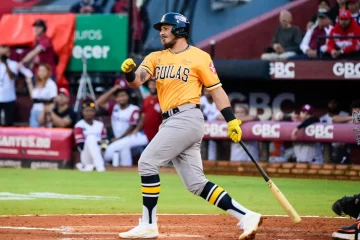 Eagles debut in the Round Robin with a win in extra innings over Giants | De Último Minuto English